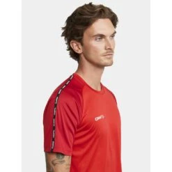 Craft Sport-Tshirt Squad 2.0 Contrast Jersey (hohe Elastizität, Bequeme Passform) Rot Herren -Head || Wilson || YONEX Verkäufe Craft Tshirt Squad 2.0 Contrast Herren 1912725 430476 4 1000x1000 1