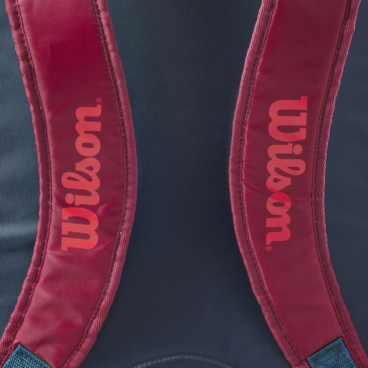 Wilson Tennis-Rucksack Junior/Kinder (Hauptfach+Schlägerfach) 2023 Rot 4 Wilson Tennis-Rucksack Junior/Kinder (Hauptfach+Schlägerfach) 2023 Rot – Bild 4