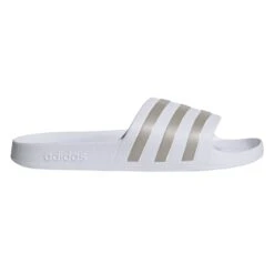 ADIDAS PERFORMANCE Adidas Badeschuhe Adilette Aqua 3-Streifen (Cloudfoam Fußbett, Vorgeformter EVA-Riemen) Weiss/platin - 1 Paar -Head || Wilson || YONEX Verkäufe adidas EF1730 adilette Aqua209 1200x1200 1