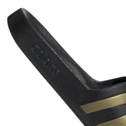 ADIDAS PERFORMANCE Adidas Badeschuhe Adilette Aqua 3-Streifen Schwarz/gold Unisex - 1 Paar -Head || Wilson || YONEX Verkäufe adidas EG1758 Adilette Aqua206 1200x1200 1