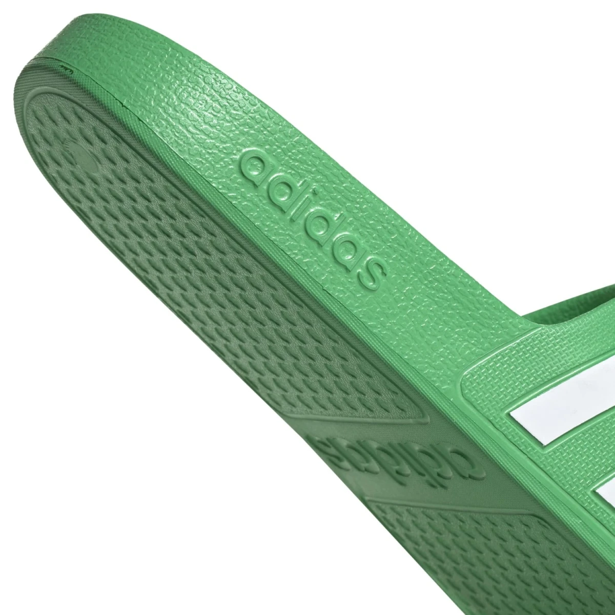 ADIDAS PERFORMANCE Adidas Badeschuhe Adilette Aqua 3-Streifen (Cloudfoam Fußbett, Vorgeformter EVA-Riemen) Grün - 1 Paar 2 ADIDAS PERFORMANCE Adidas Badeschuhe Adilette Aqua 3-Streifen (Cloudfoam Fußbett, Vorgeformter EVA-Riemen) Grün - 1 Paar – Bild 2