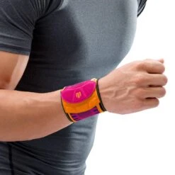 Bauerfeind Handgelenkbandage Pink - 1 Stück -Head || Wilson || YONEX Verkäufe bauerfeindsports wriststrap pink 1000x1000 1